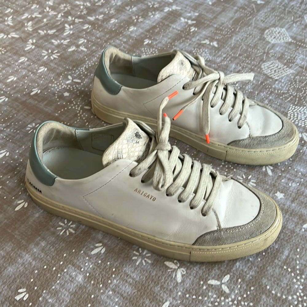 Axel Arigato size 9.5 clean 90